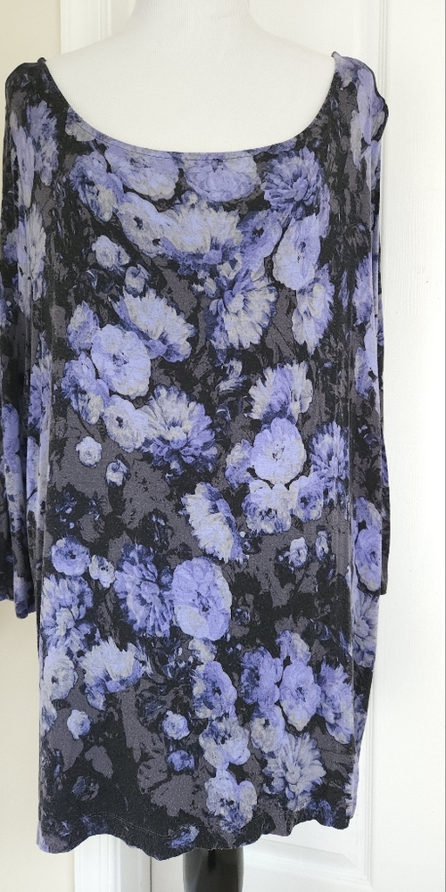 3x 3/4 sleve floral hi/low tunic